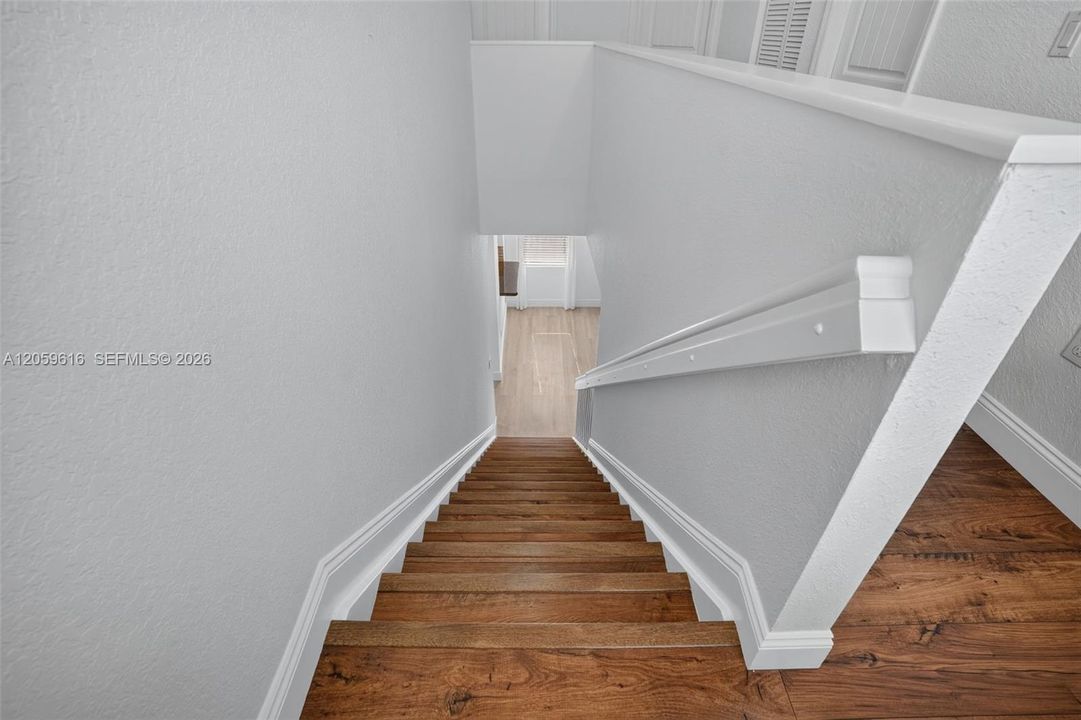 На продажу: $649,990 (4 спален, 3 ванн, 2061 Квадратных фут)