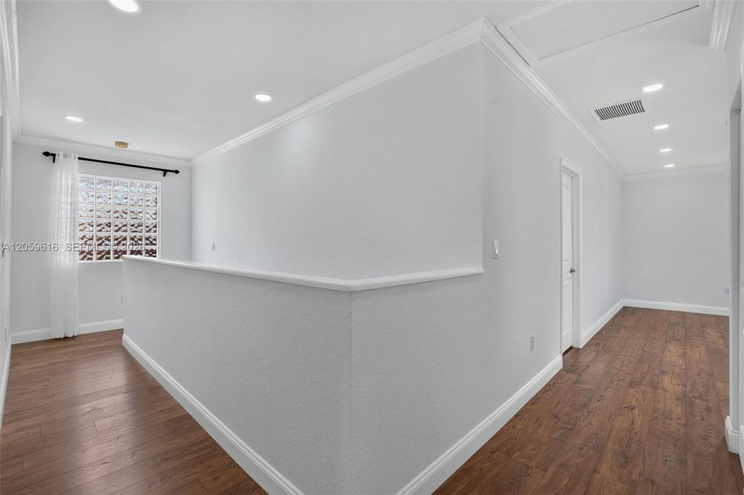 На продажу: $649,990 (4 спален, 3 ванн, 2061 Квадратных фут)
