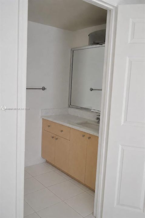 For Sale: $359,000 (2 beds, 2 baths, 1080 Square Feet)