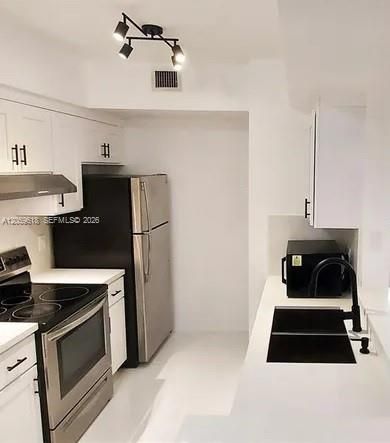 For Sale: $359,000 (2 beds, 2 baths, 1080 Square Feet)