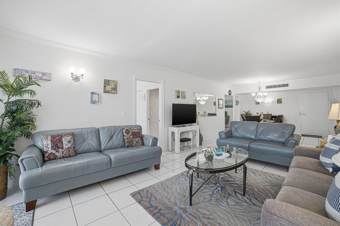 Livingroom-B