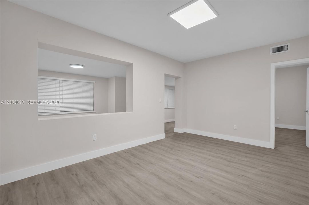 В аренду: $2,950 (3 спален, 1 ванн, 2542 Квадратных фут)