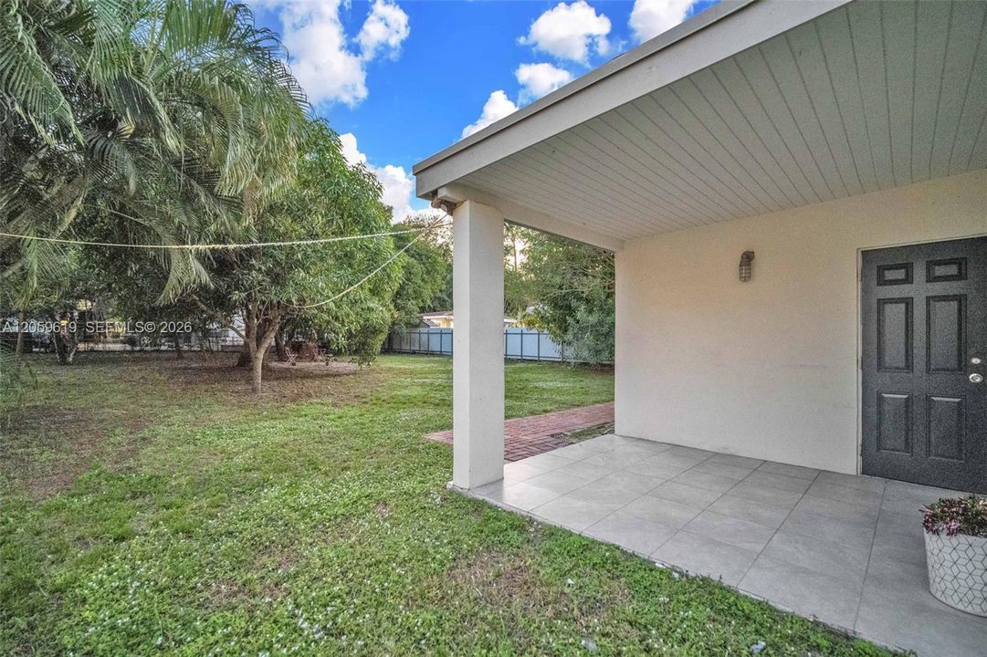 В аренду: $2,950 (3 спален, 1 ванн, 2542 Квадратных фут)