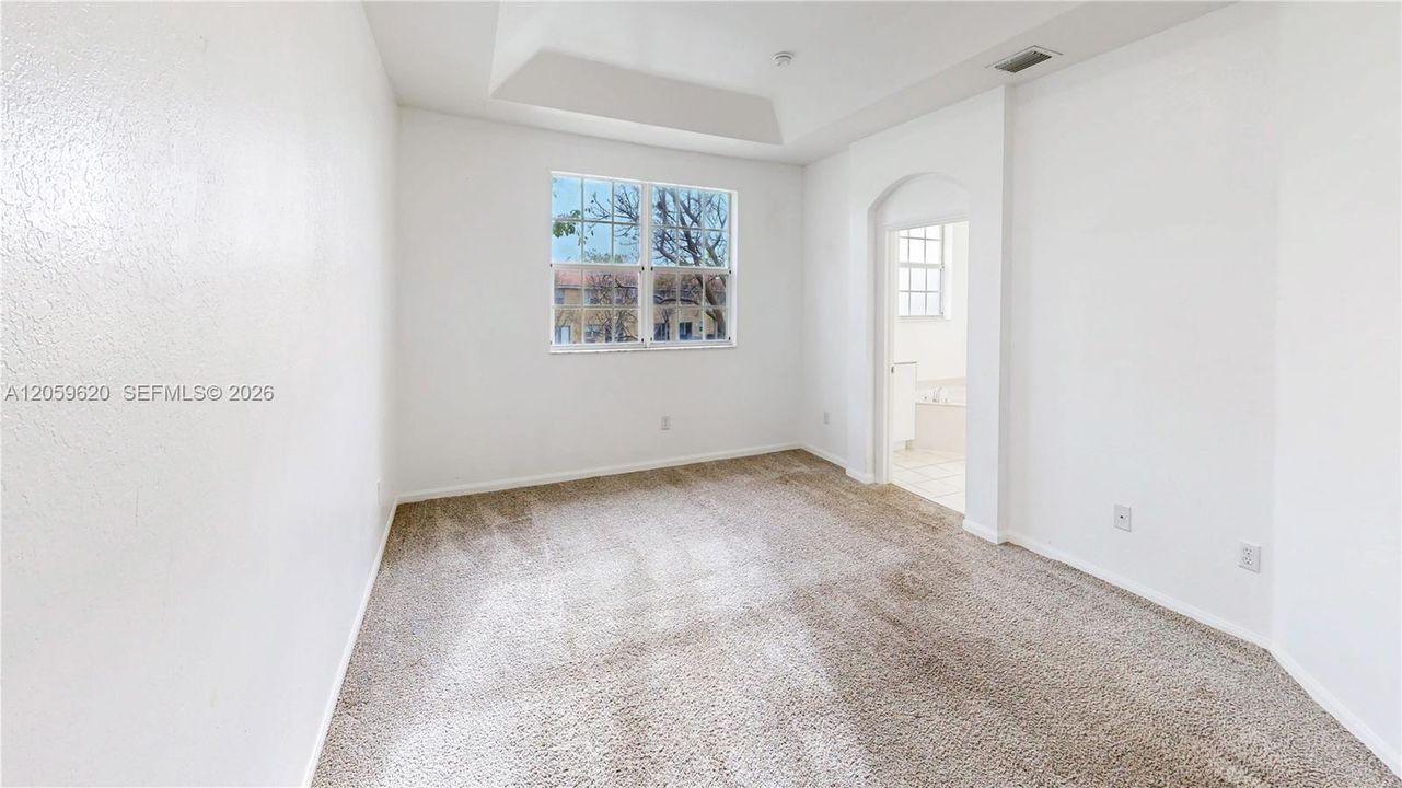 На продажу: $329,900 (4 спален, 3 ванн, 1592 Квадратных фут)