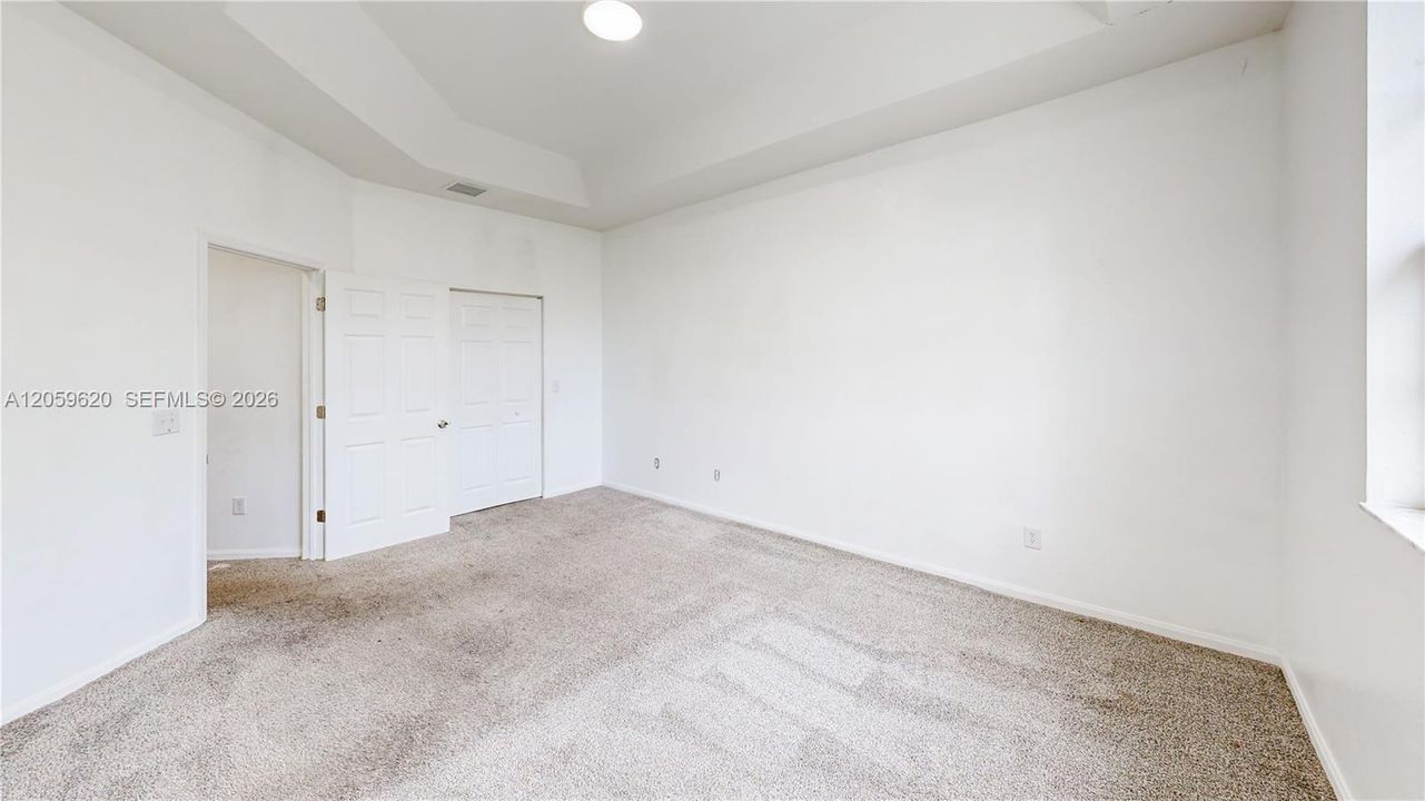 На продажу: $329,900 (4 спален, 3 ванн, 1592 Квадратных фут)