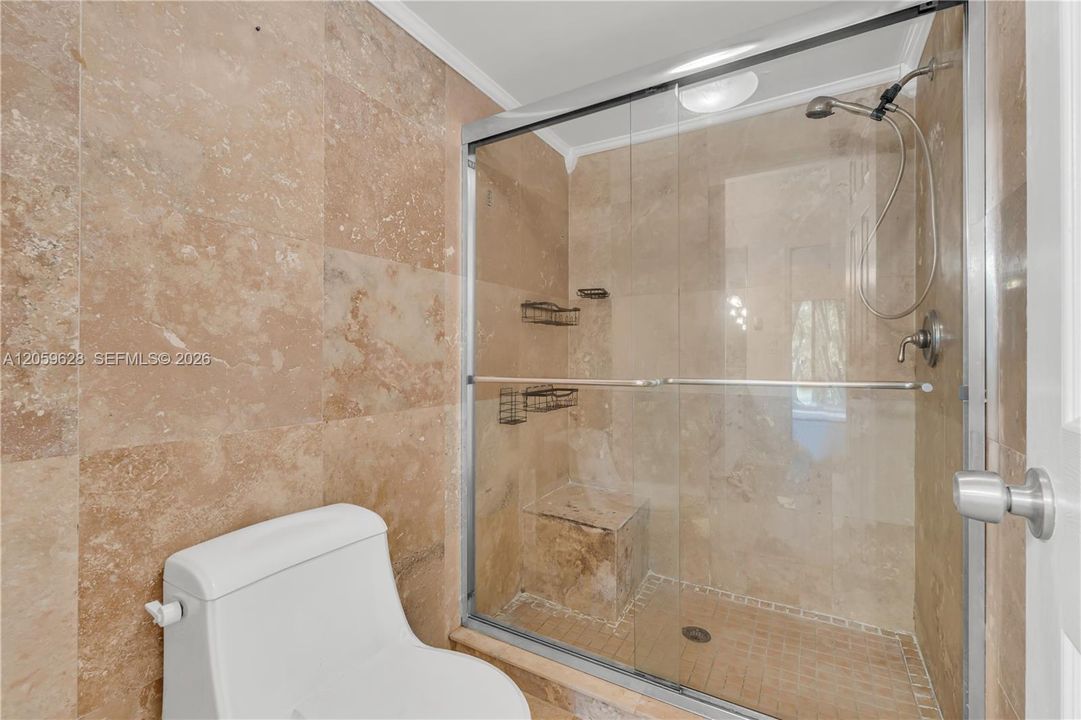 На продажу: $180,000 (1 спален, 1 ванн, 656 Квадратных фут)