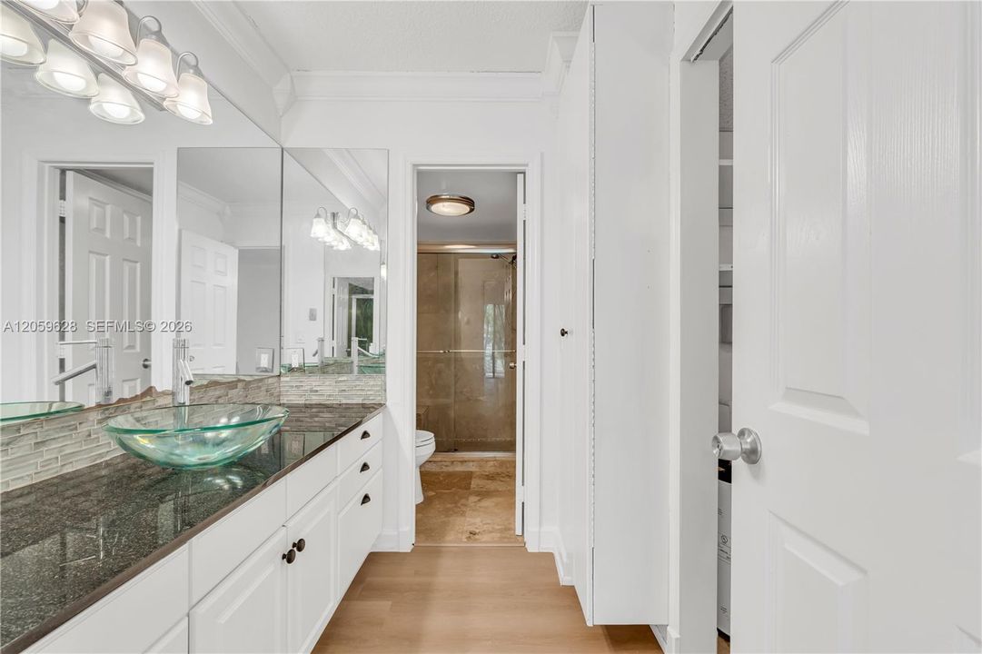 На продажу: $180,000 (1 спален, 1 ванн, 656 Квадратных фут)