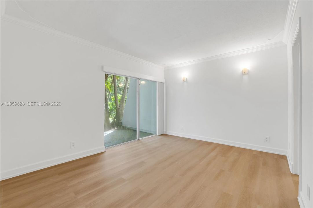 На продажу: $180,000 (1 спален, 1 ванн, 656 Квадратных фут)