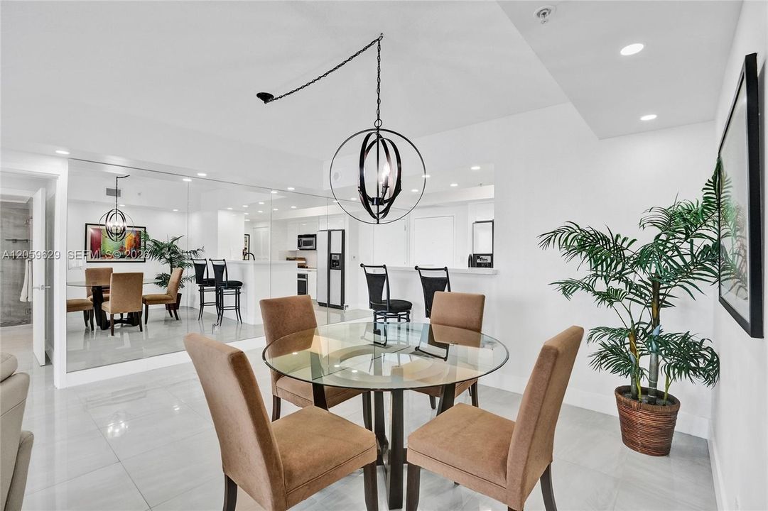 В аренду: $4,500 (2 спален, 2 ванн, 1178 Квадратных фут)