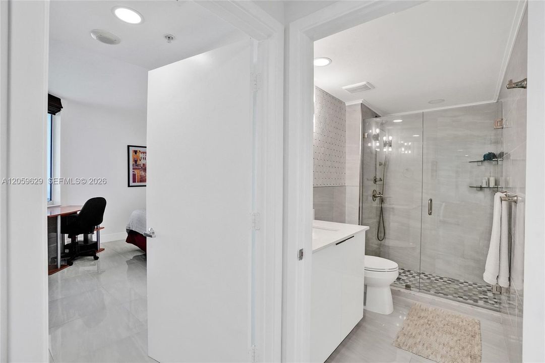 В аренду: $4,500 (2 спален, 2 ванн, 1178 Квадратных фут)