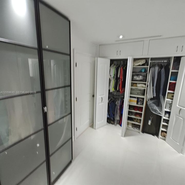 На продажу: $199,800 (1 спален, 1 ванн, 766 Квадратных фут)
