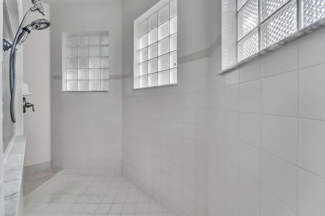28-web-or-mls-DON05649