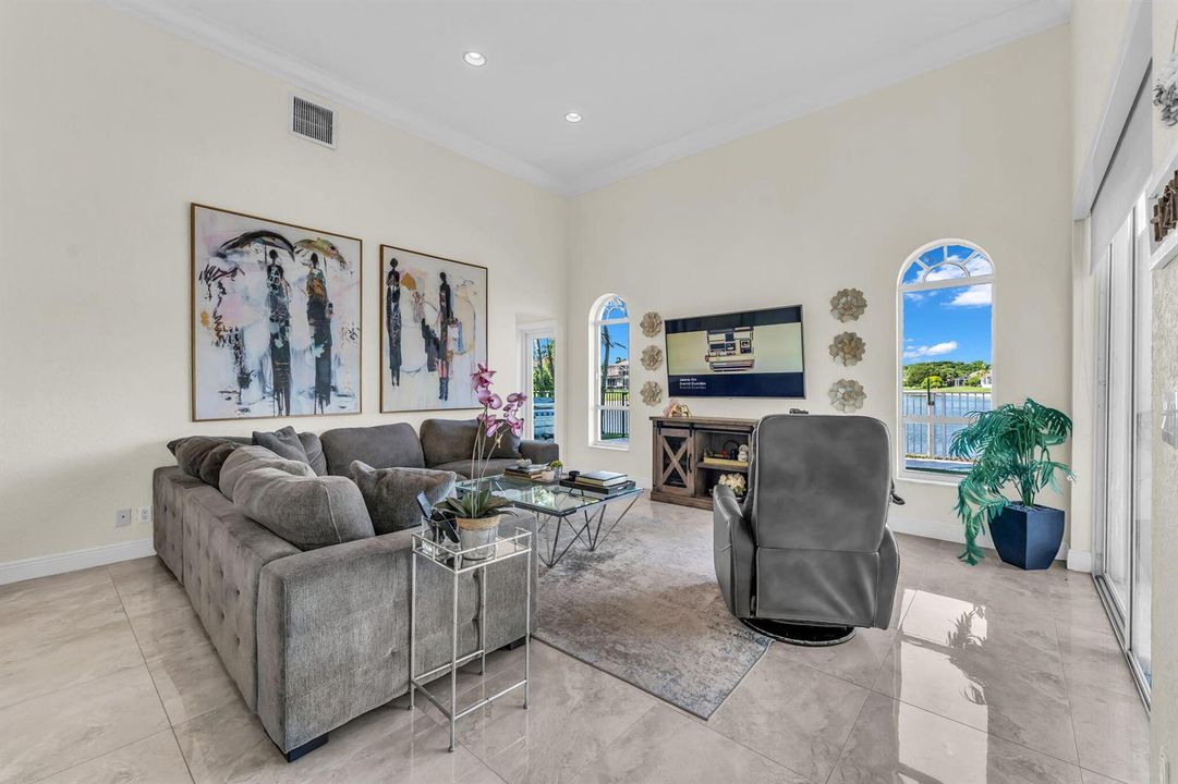 38-web-or-mls-DON05699