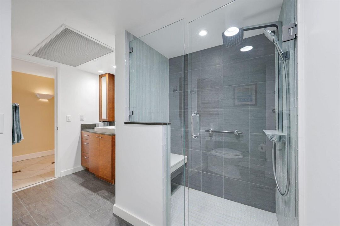 333 Sunset Dr 501
