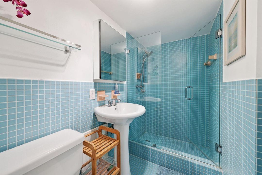 333 Sunset Dr 501