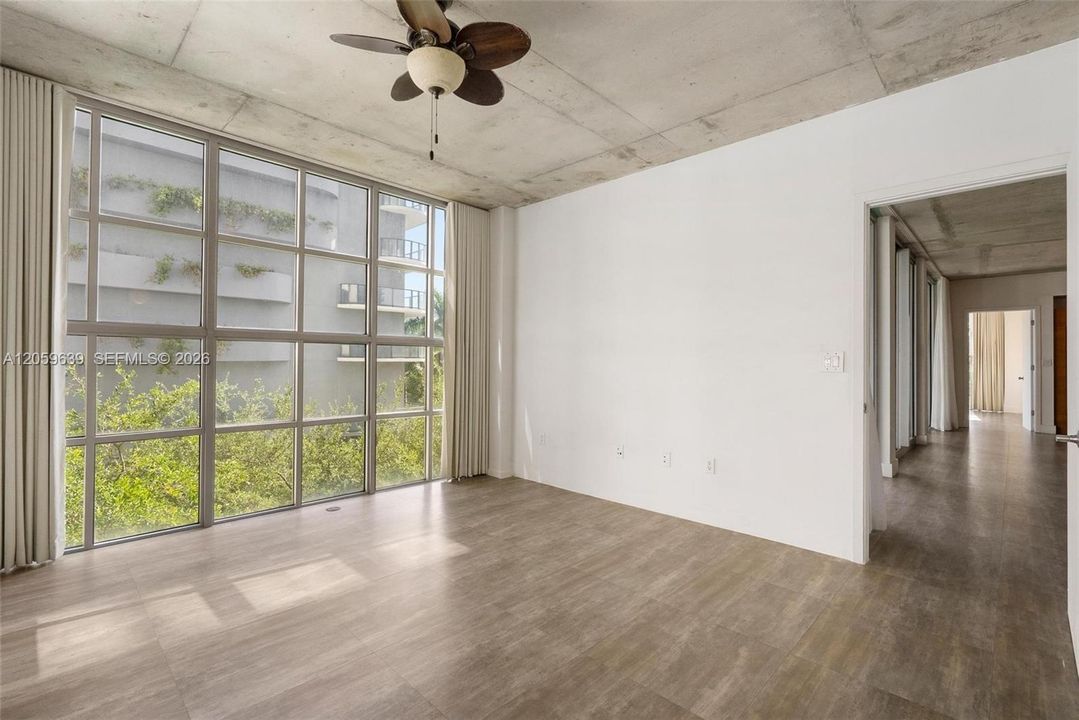 В аренду: $4,500 (2 спален, 2 ванн, 1072 Квадратных фут)