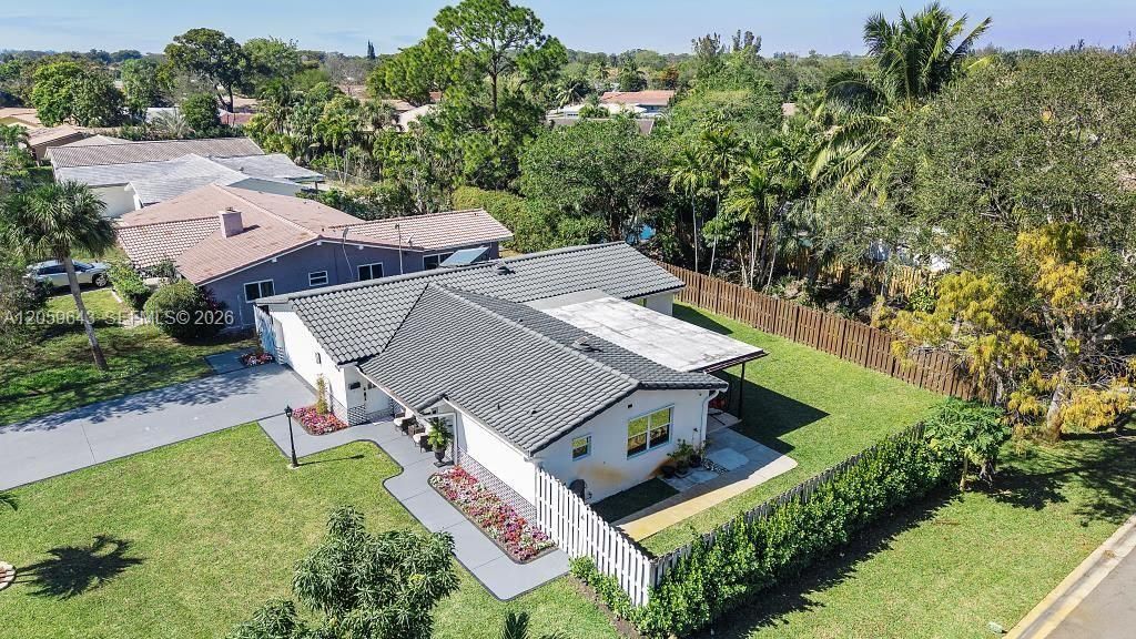 En Venta: $640,000 (3 camas, 2 baños, 1590 Pies cuadrados)