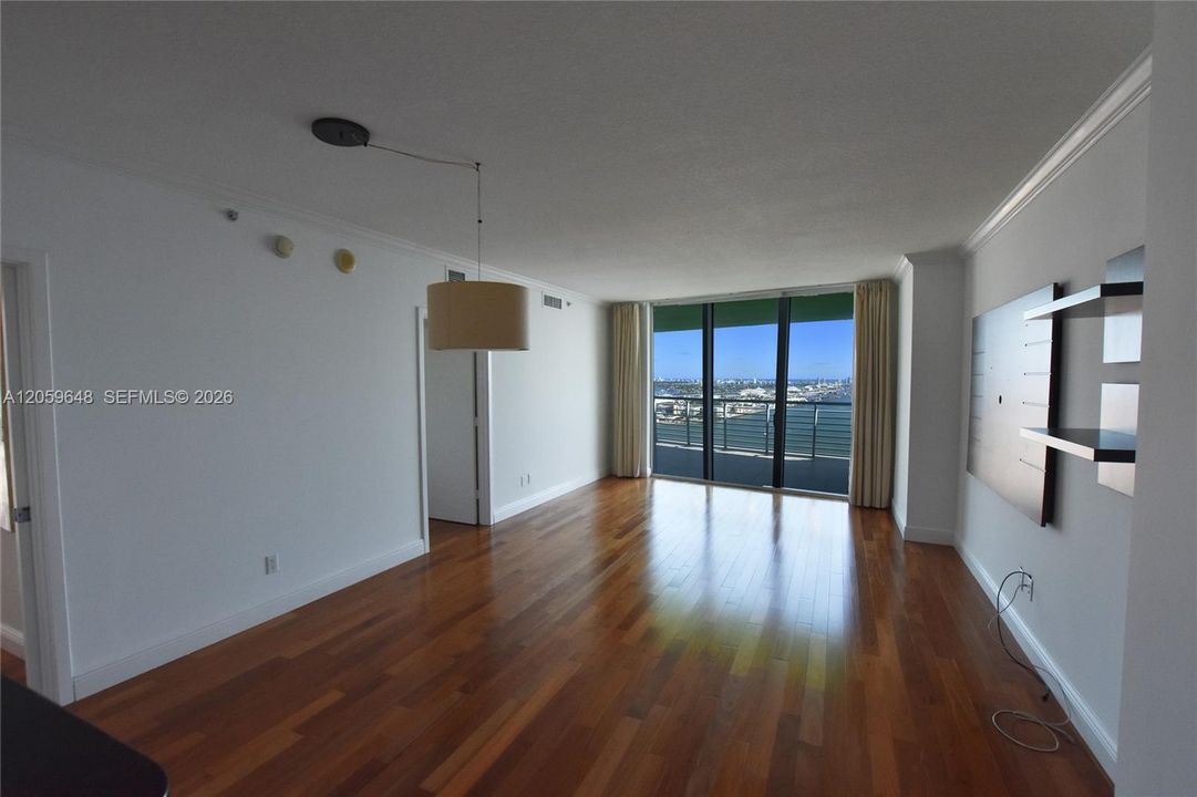 En Renta: $5,600 (3 camas, 2 baños, 1416 Pies cuadrados)