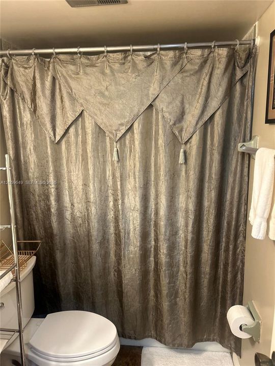 2nd bathroom