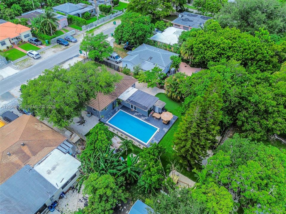 For Sale: $860,000 (4 beds, 2 baths, 1320 Square Feet)