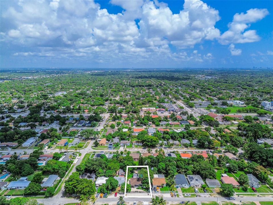 For Sale: $860,000 (4 beds, 2 baths, 1320 Square Feet)