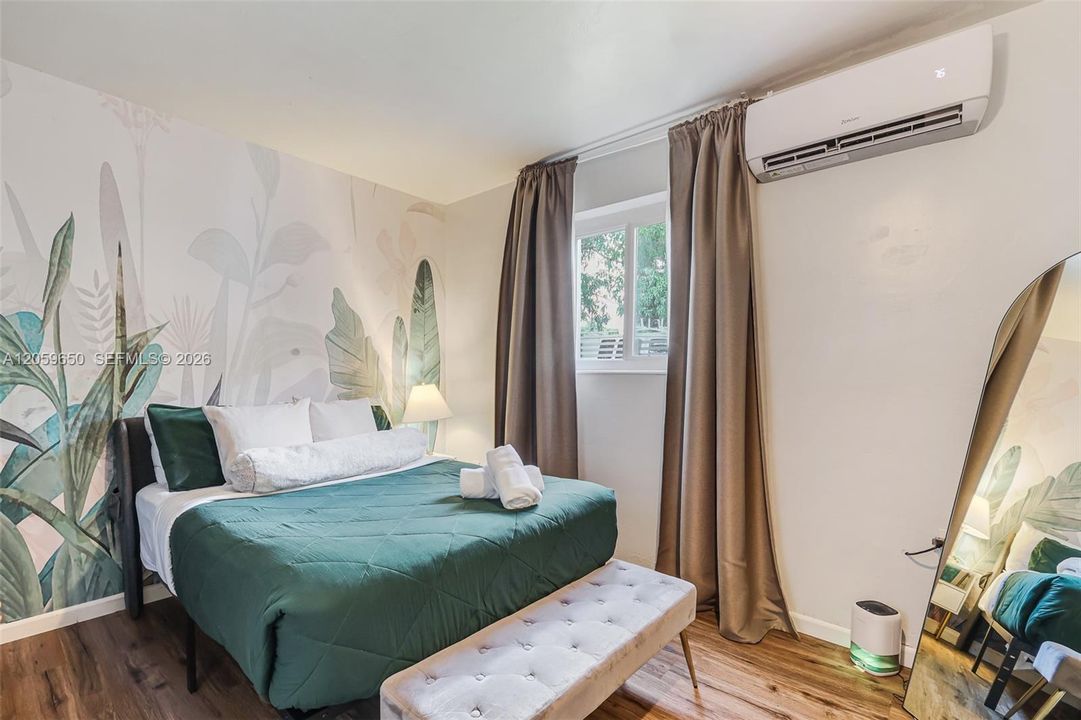 For Sale: $860,000 (4 beds, 2 baths, 1320 Square Feet)