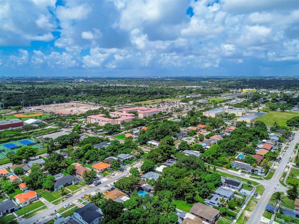 For Sale: $860,000 (4 beds, 2 baths, 1320 Square Feet)