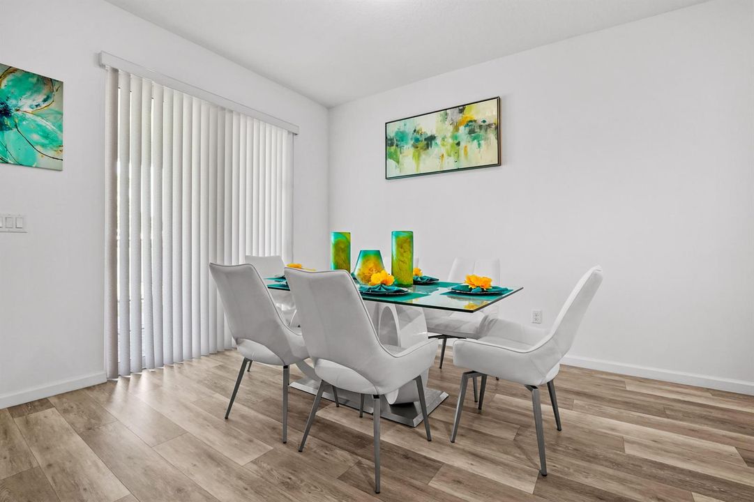 06 Dining room 01