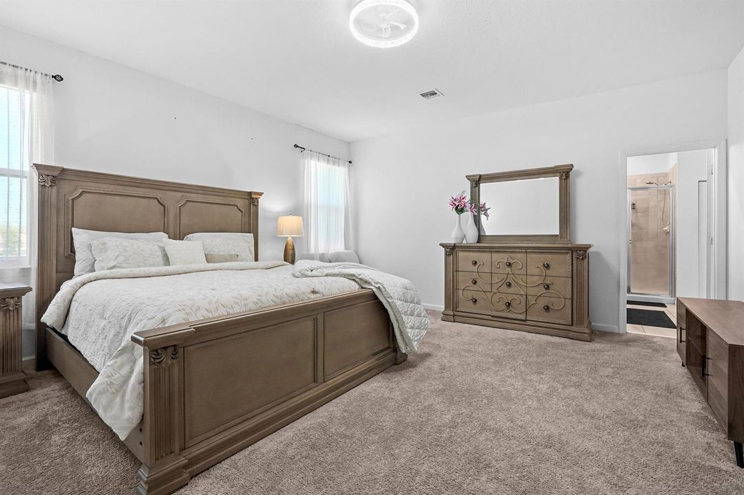 18 Bedroom 03