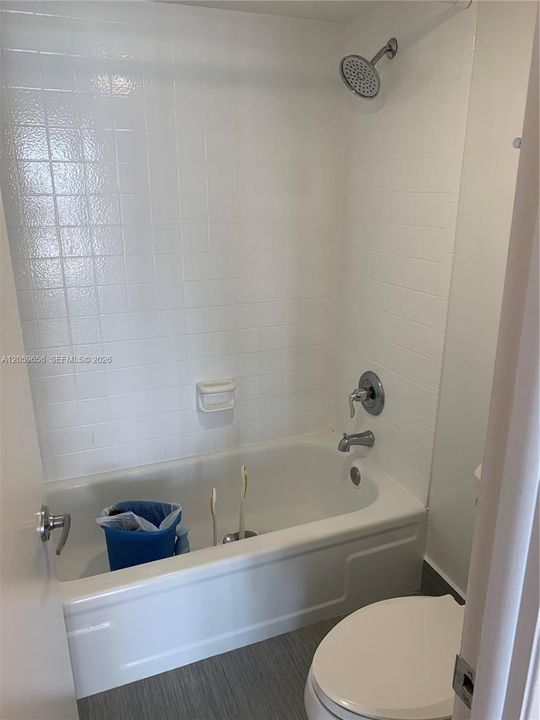 En Venta: $449,000 (2 camas, 2 baños, 990 Pies cuadrados)