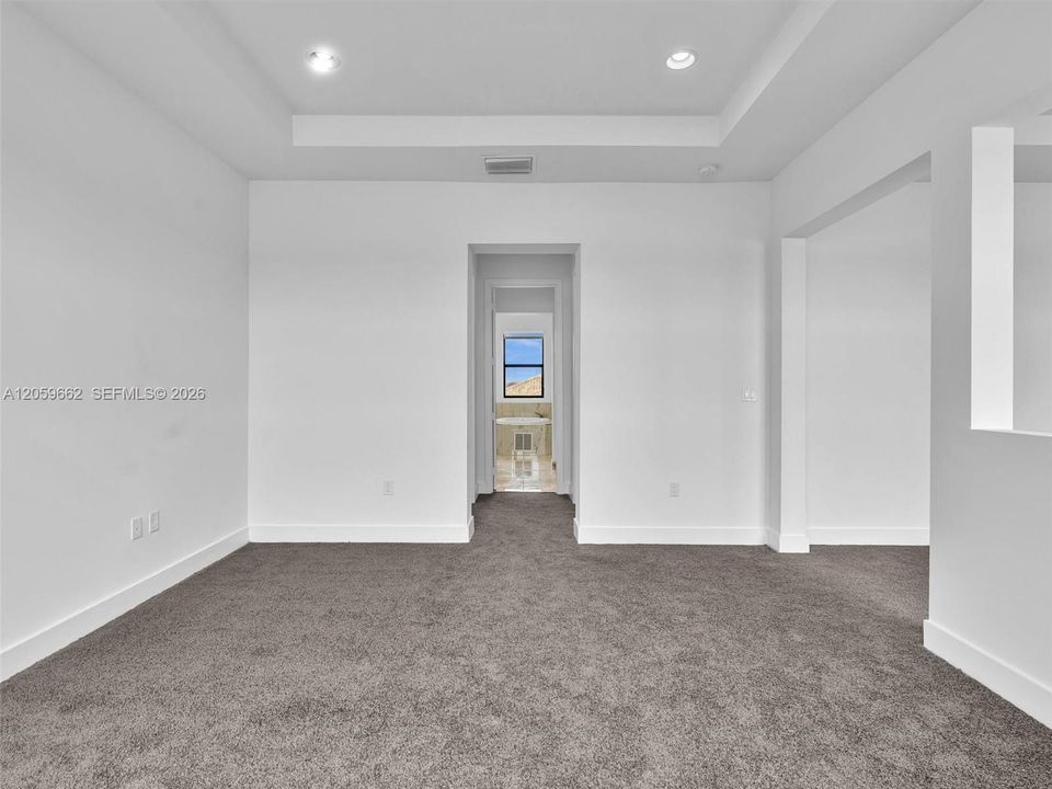 На продажу: $749,900 (5 спален, 4 ванн, 0 Квадратных фут)
