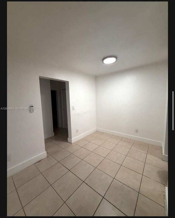 В аренду: $1,700 (1 спален, 1 ванн, 800 Квадратных фут)