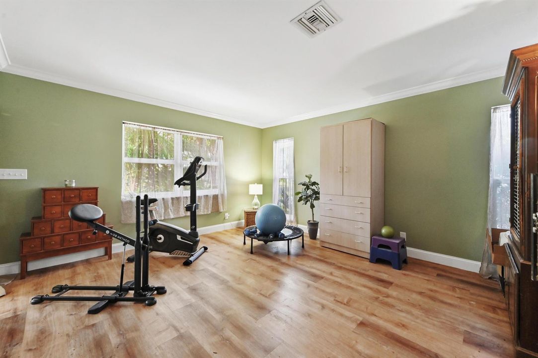 11 gym 01