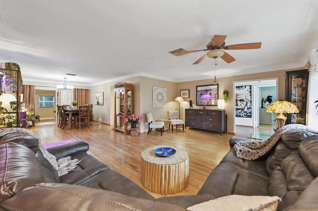 19 Living room 03