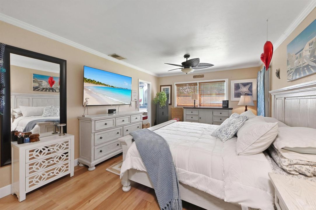 35 Bedroom 06