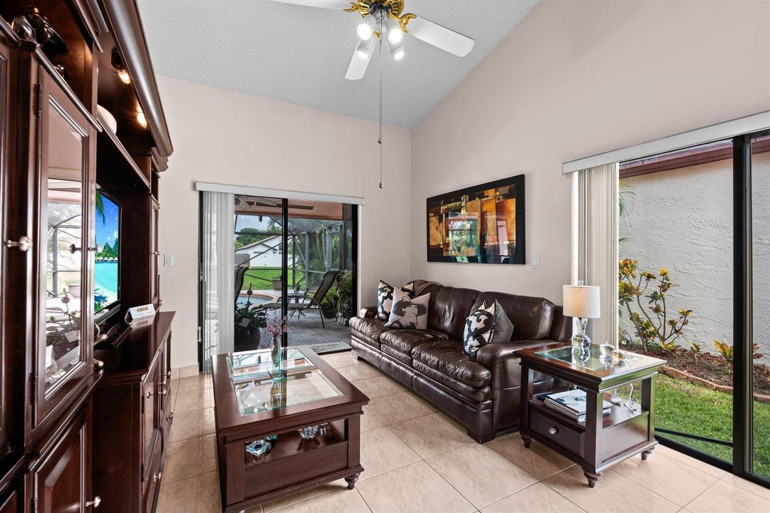 24-web-or-mls-A7404596