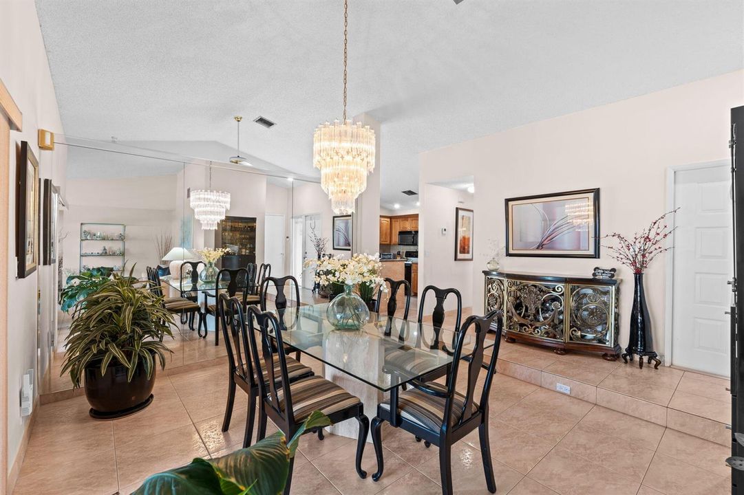 12-web-or-mls-A7404566