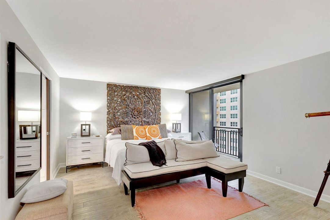 5460 N Ocean Drive 7c