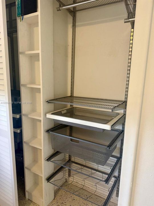 В аренду: $2,450 (2 спален, 1 ванн, 750 Квадратных фут)