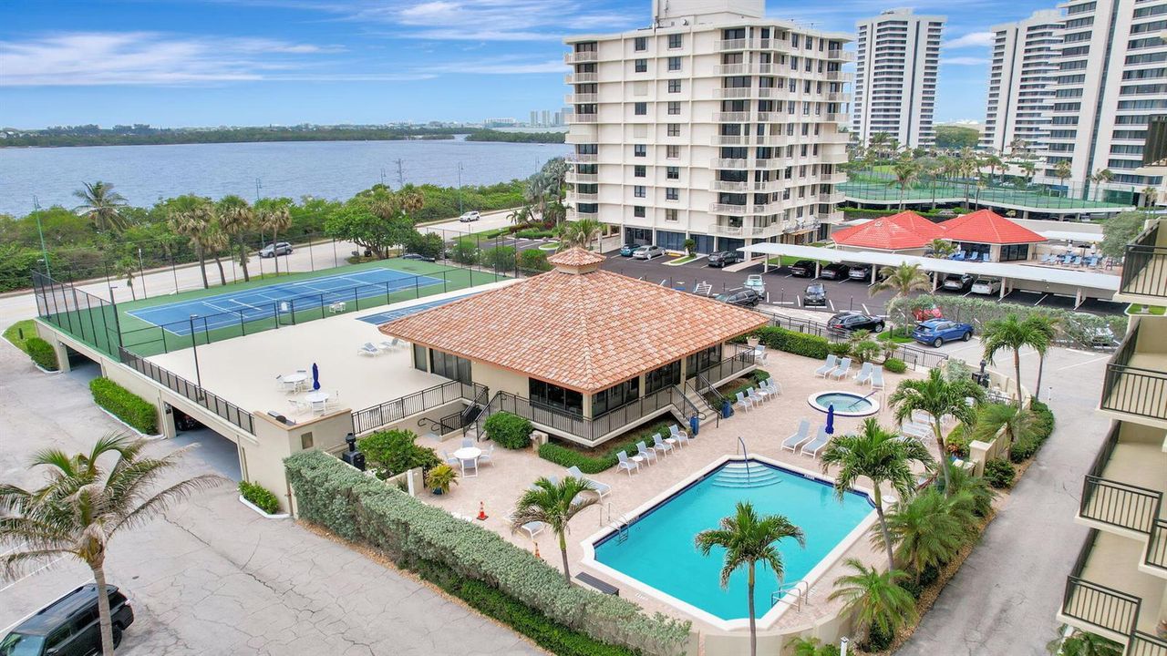 5460 N Ocean Drive 7c