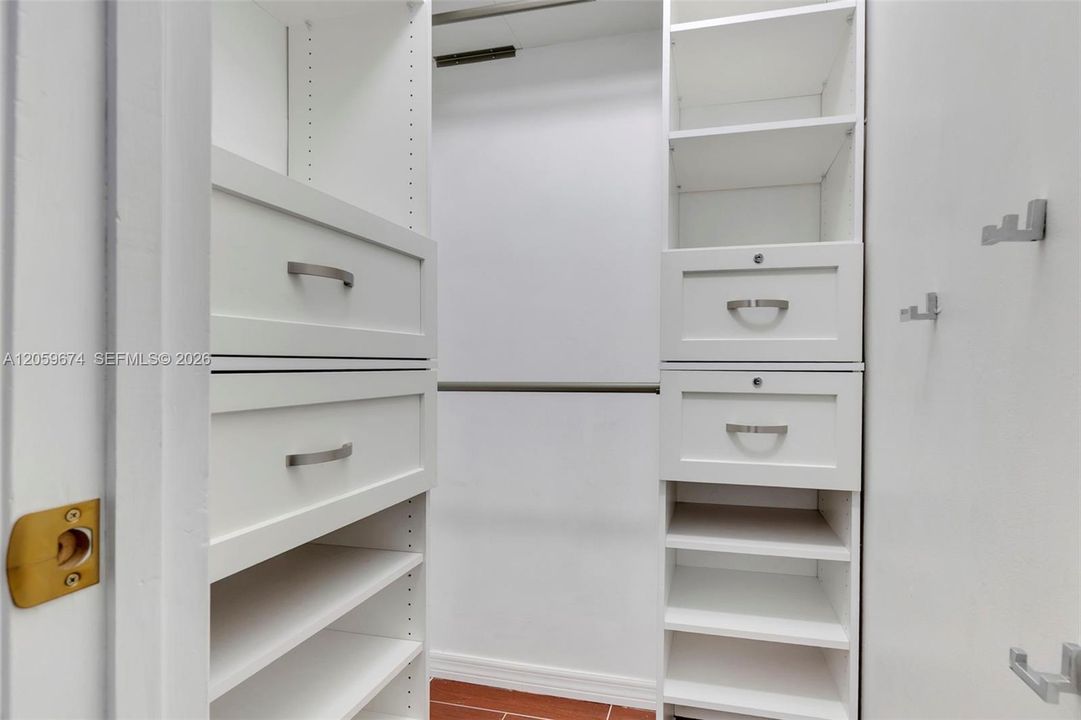 En Renta: $6,500 (4 camas, 3 baños, 2829 Pies cuadrados)