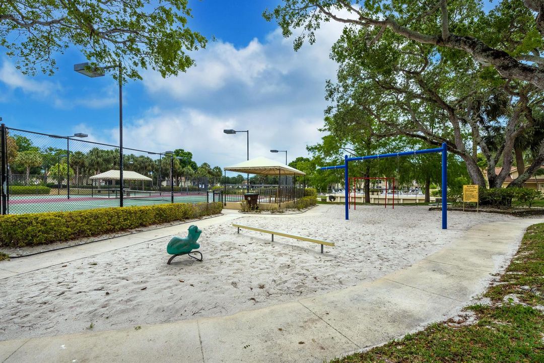 8135BridgewaterCt#CWPB-38