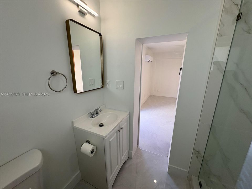 For Rent: $1,200 (0 beds, 1 baths, 350 Square Feet)