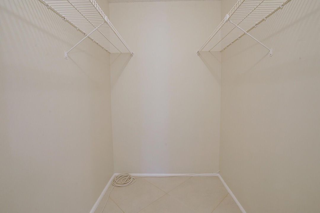 Walkin Closet