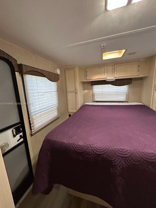 В аренду: $1,000 (1 спален, 1 ванн, 975 Квадратных фут)