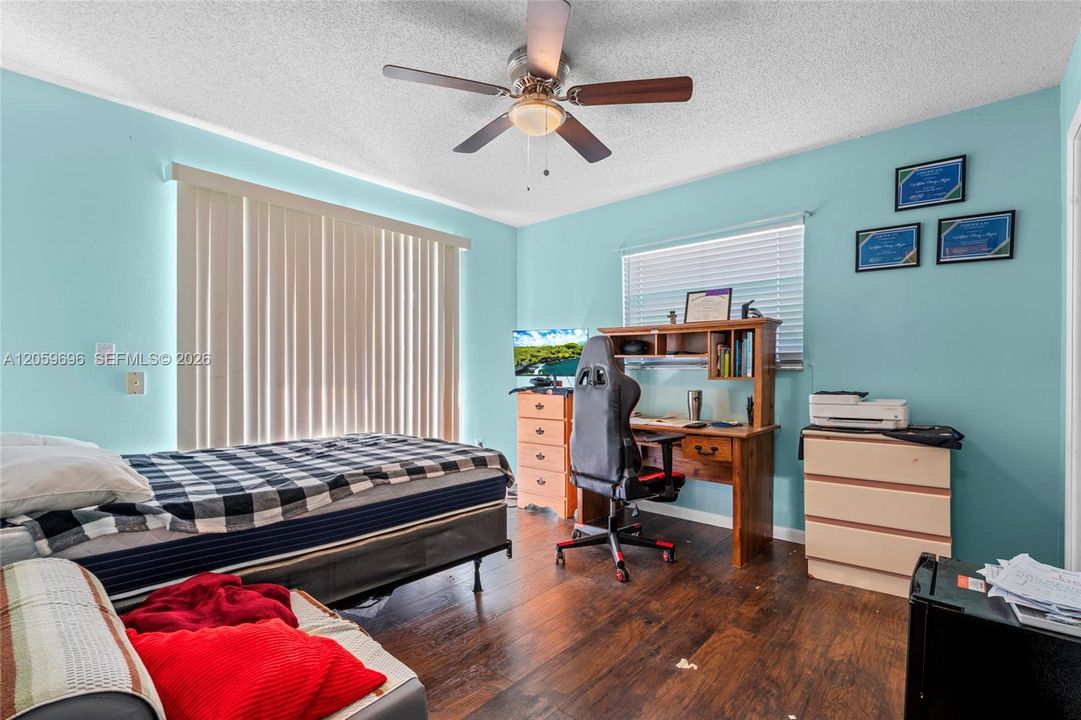 En Venta: $340,000 (3 camas, 2 baños, 0 Pies cuadrados)