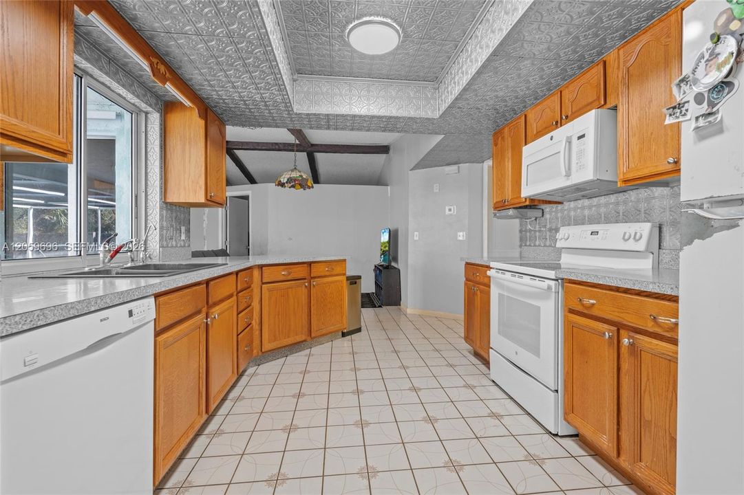 En Venta: $340,000 (3 camas, 2 baños, 0 Pies cuadrados)