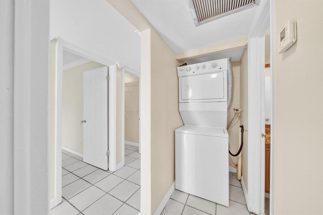 6 Laundry Corner (1)