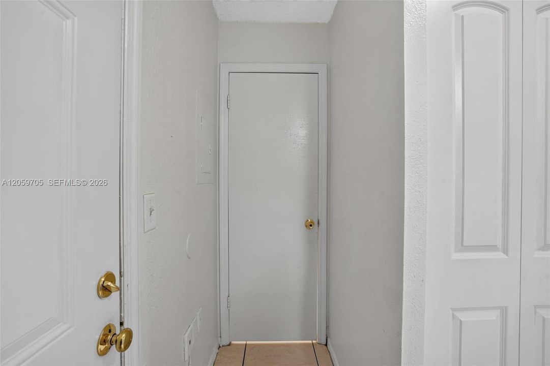 В аренду: $2,800 (3 спален, 2 ванн, 1220 Квадратных фут)