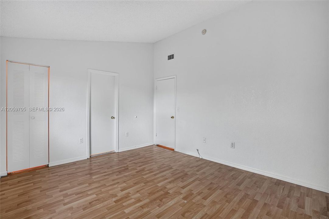 В аренду: $2,800 (3 спален, 2 ванн, 1220 Квадратных фут)